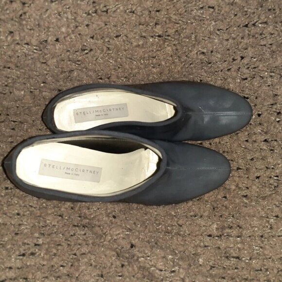 STELLA MCCARTNEY-DARK GRAY VEGAN PATENT LEATHER BOOTIES-SZ 38 VERY GOOD - Picture 7 of 8